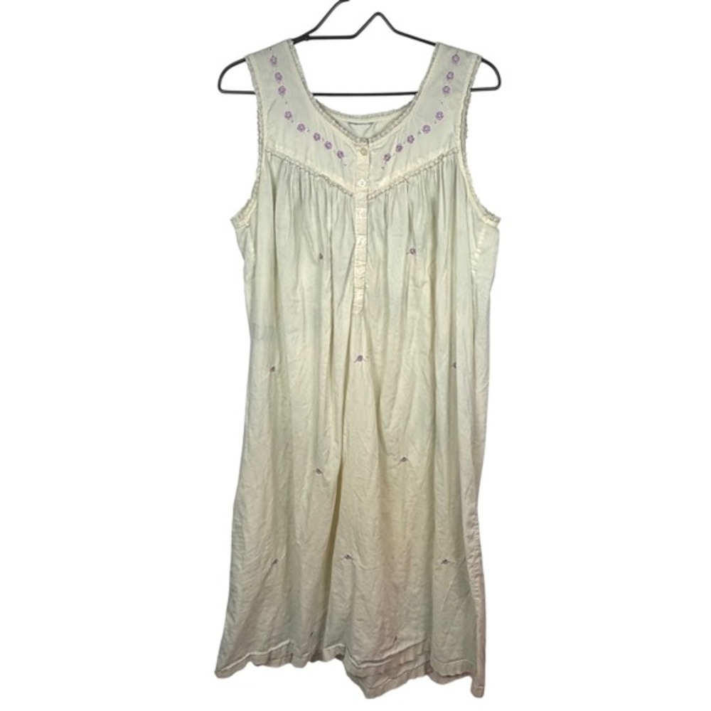 Vintage Cottagecore Cream Floral Embroidered Sleeveless Button Up Nightgown‎ L